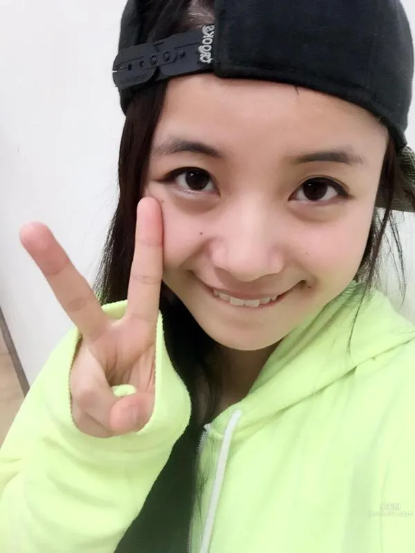 Akino Fujiwara, Cute and Playful Private Shoot photo 12