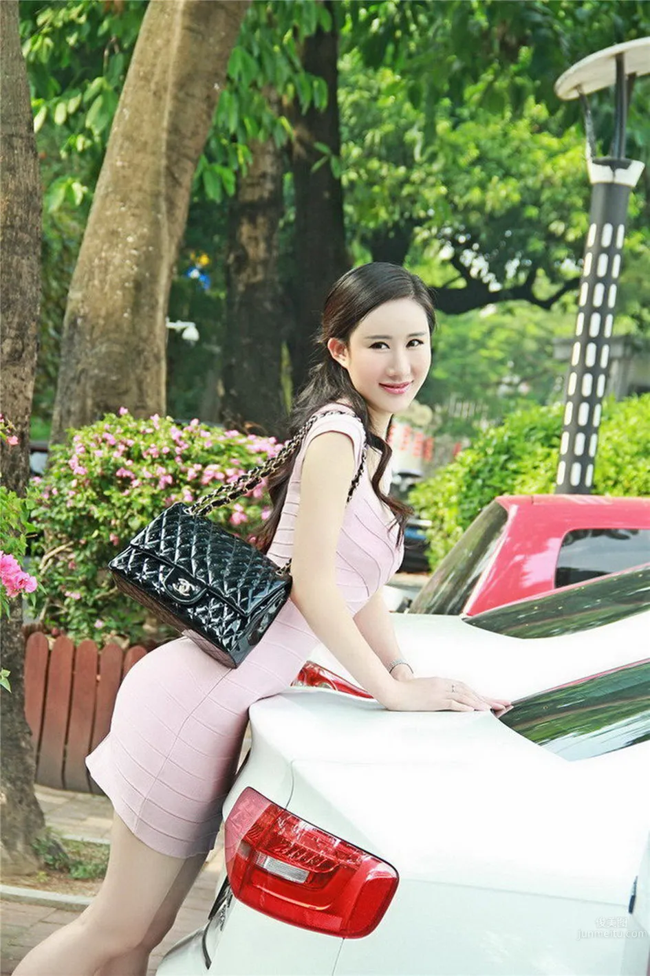 Kong Hanbing, Extraordinary Elegance Car Model Seductive Sexy Photos photo 29