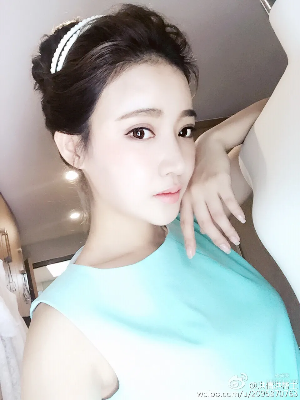 洪倩- 西美人微博私房照 4