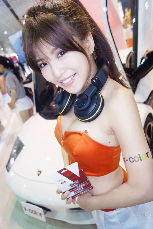 Zhuang Zhuang - Brothers Elephant PassionSisters Cheerleading Gallery photo 29
