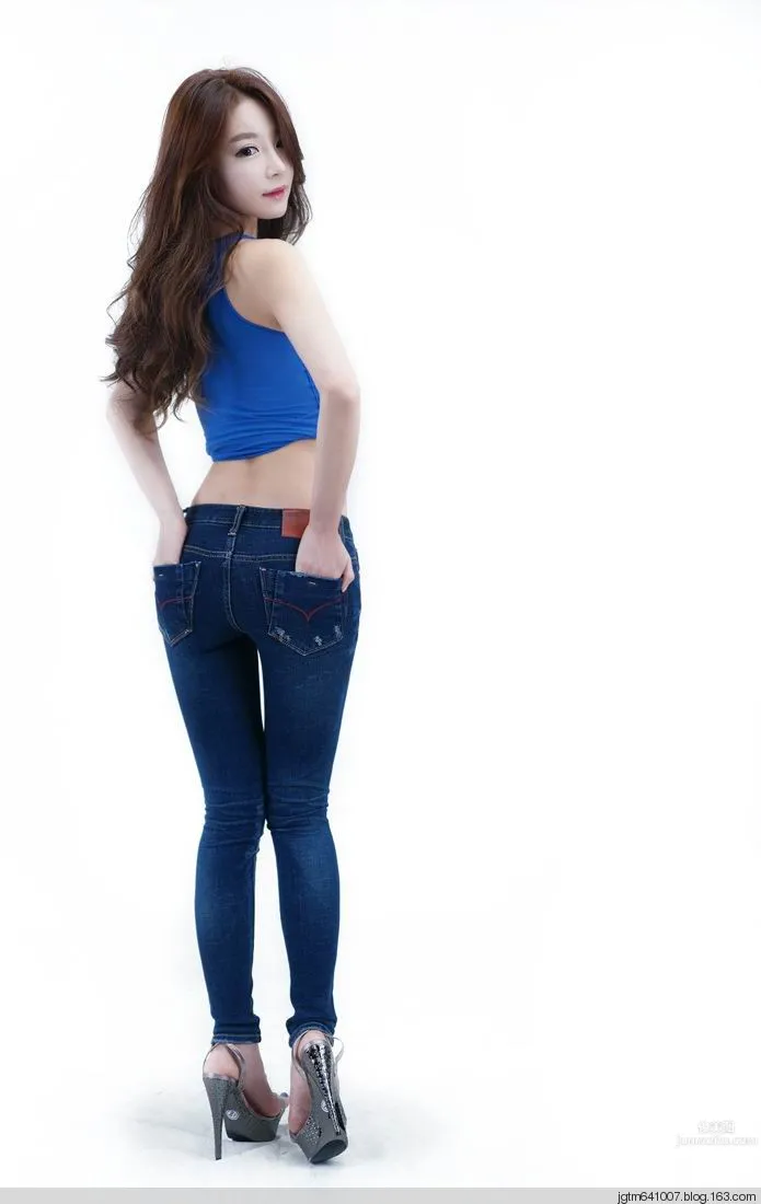 Lee Eun Seo - Sexy and Charming Photos photo 16