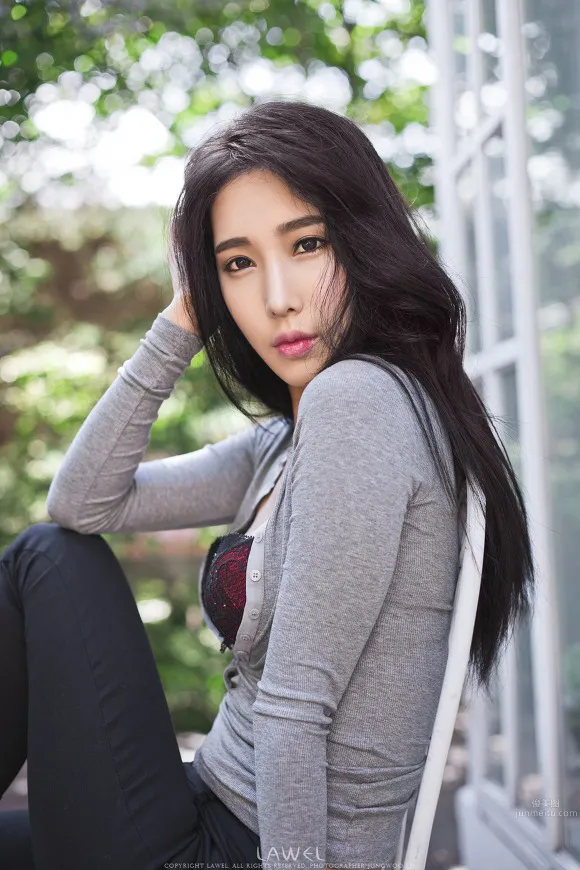 艾敏英(Im Min-Young)- 美豔家居寫真 31