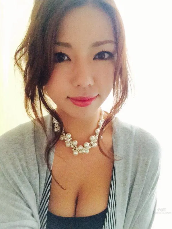 黑木桃子- 冷美人性感私房照 4