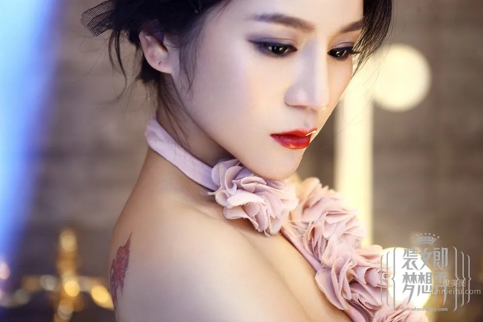 Feng Luyao: hold photo 5