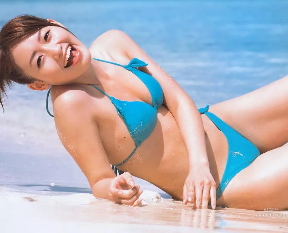 Misaki Momose (Misaki Yasui) - Eye-Catching Bikini Photos photo 10