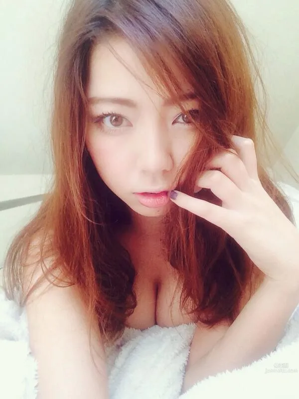 黑木桃子- 冷美人性感私房照 18