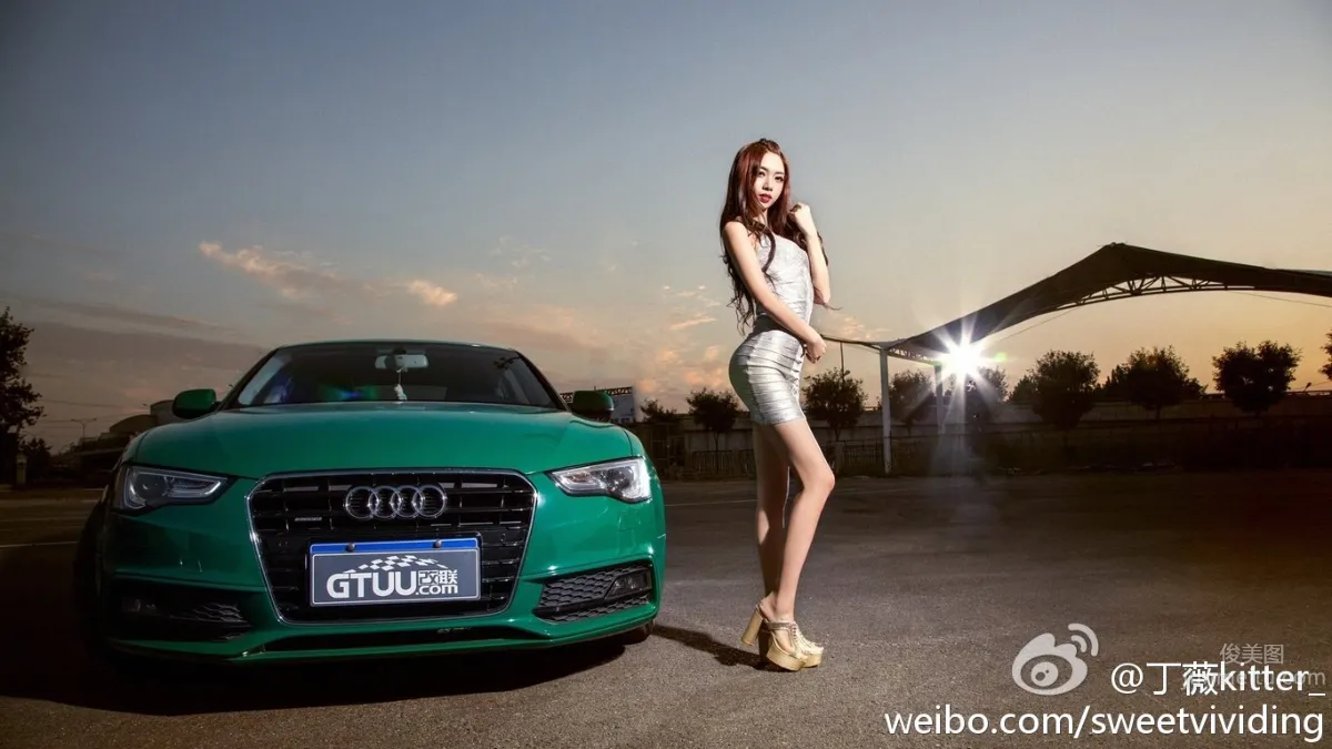 丁薇vivi- 车展模特写真_32