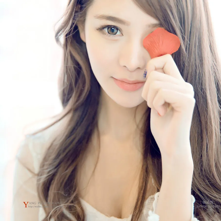 Qiu Xinyue Yunni, Fresh and Beautiful Photos photo 11