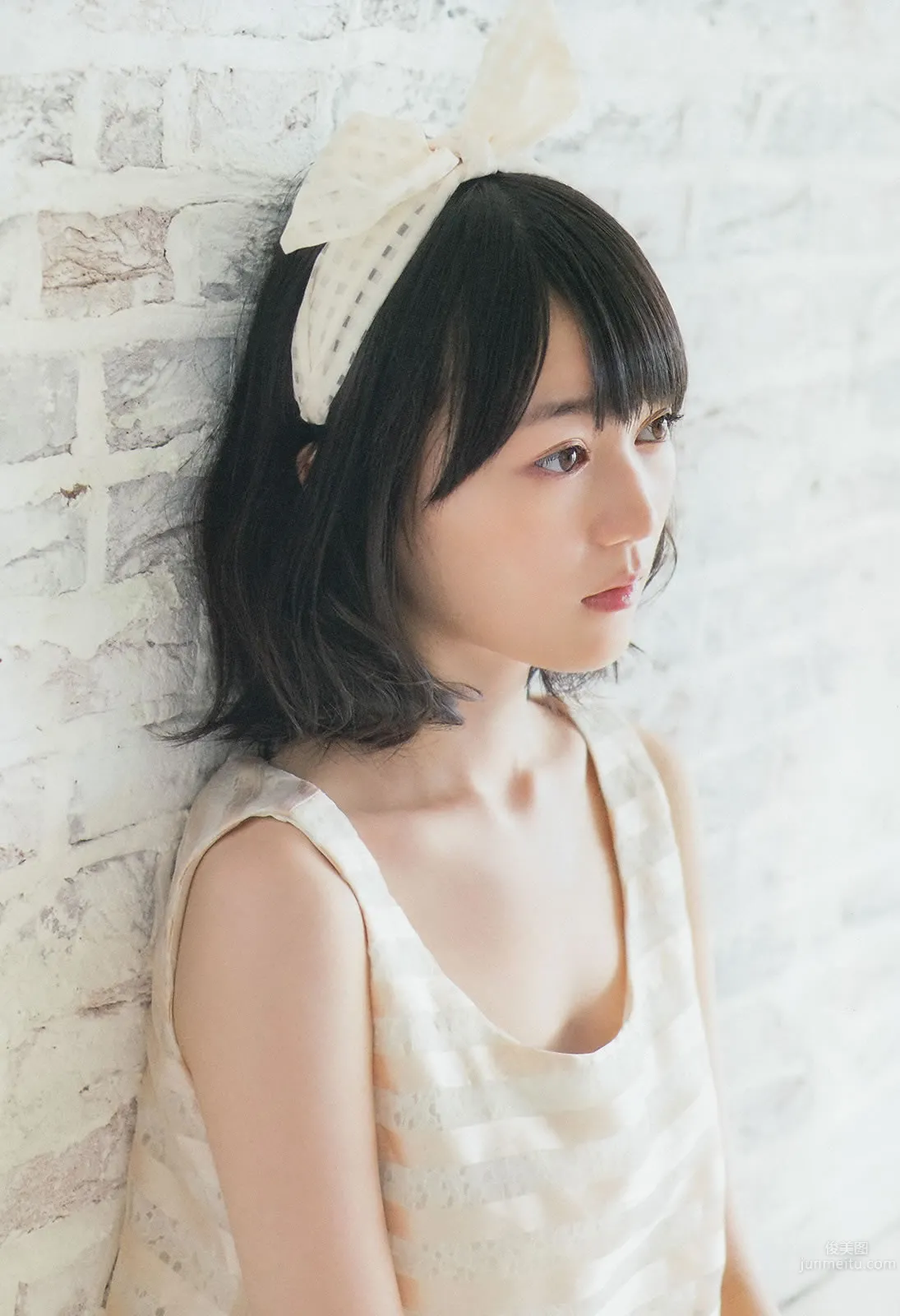 [Weekly Big Comic Spirits] 2014 No.42-45 新井恵理那 中世古麻衣 生田絵梨花 美馬怜子_16