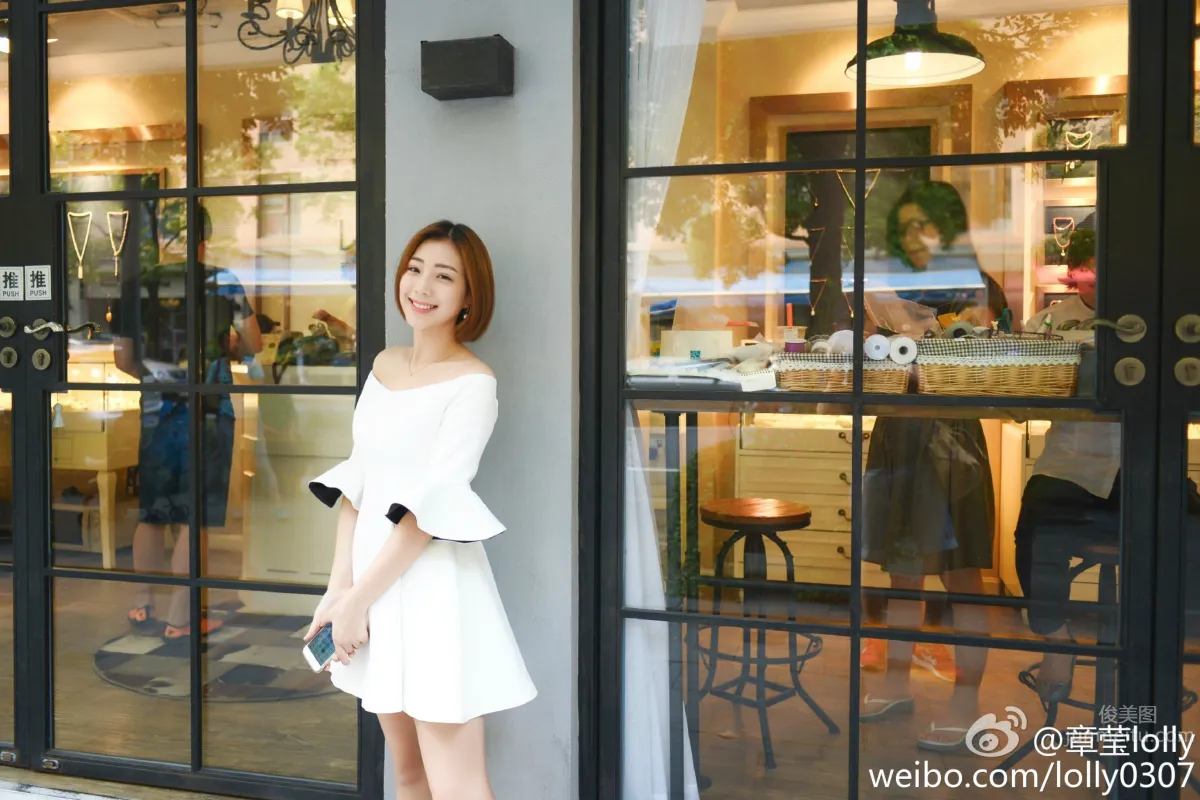 Lolly Zhangying, Super Eye-Catching Elegant Beauty Photos photo 11