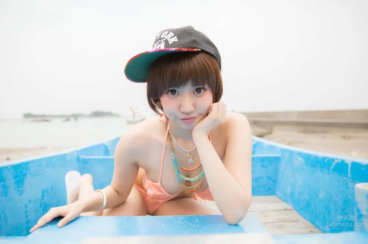 里美黎- 短发美少女户外写真_1