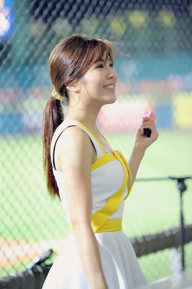 Zhuang Zhuang - Brothers Elephant PassionSisters Cheerleading Gallery photo 10