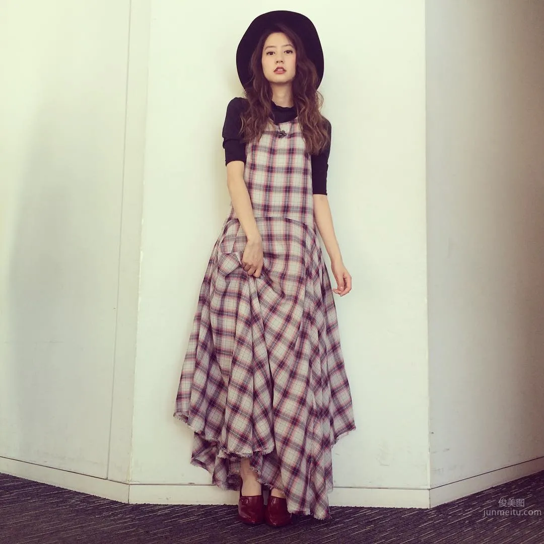 河北麻友子- 氣質人氣麻豆私房照 12