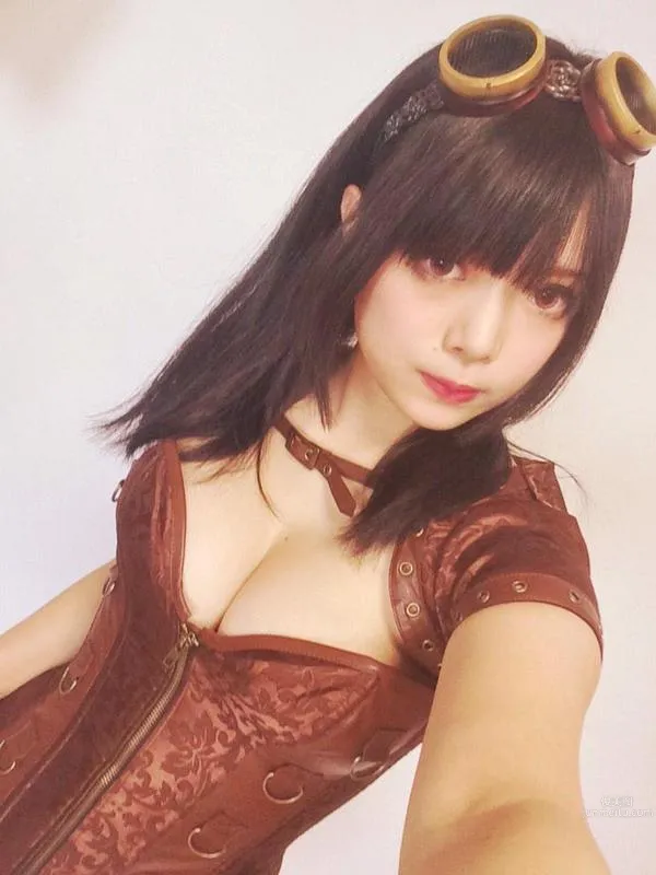 赤根京- 妹Cosplay私房照 9
