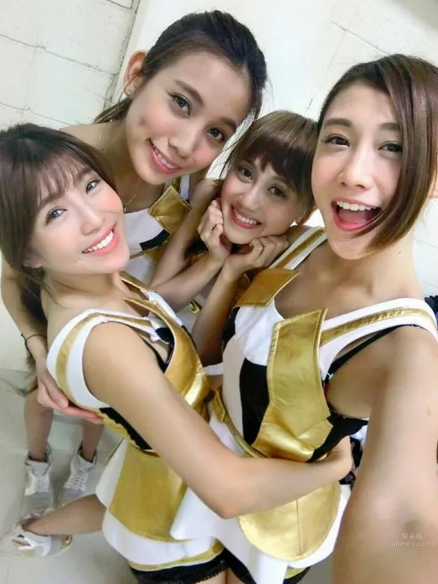 Zhuang Zhuang - Brothers Elephant PassionSisters Cheerleading Gallery photo 73