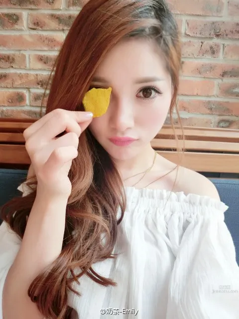 Naicha Emily - Sweet Pretty Girl Private Shoot photo 11