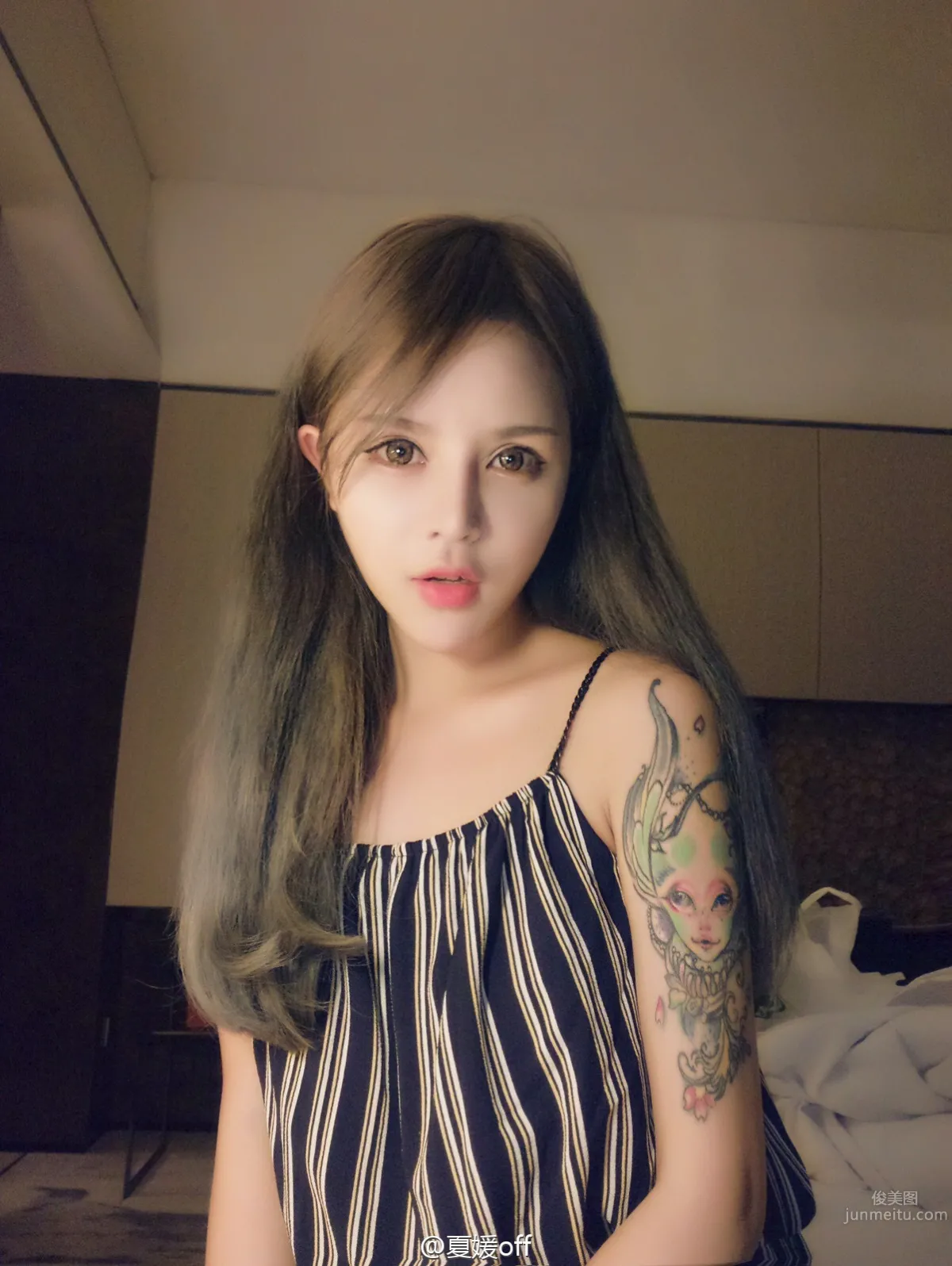 夏媛媛(夏媛off)- 美容師香豔私房照 26