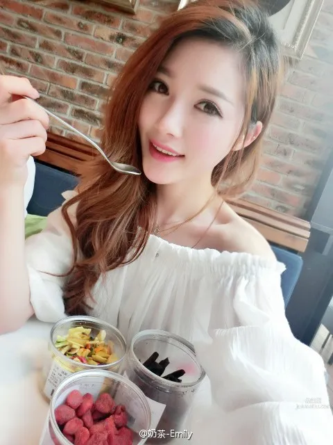 Naicha Emily - Sweet Pretty Girl Private Shoot photo 10