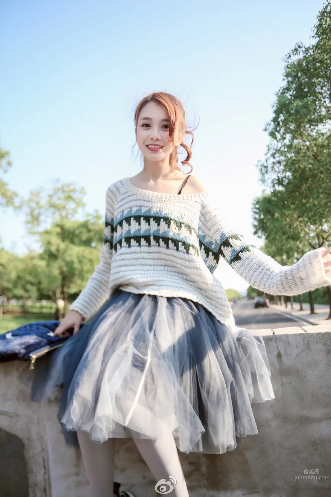 Huang Yilin, Vivi Xinwei Chief Model Outdoor Shoot Photo photo 4