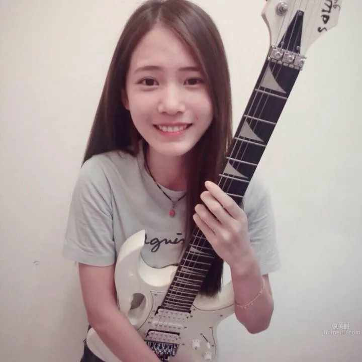 Zi Qian (Xiao Ziqian), October University Goddess Private Shoot photo 2