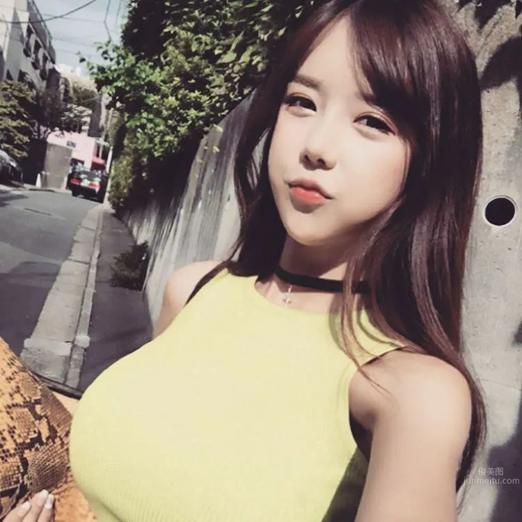 Lee Soo Bin - Super Bust Latest Selfie photo 2