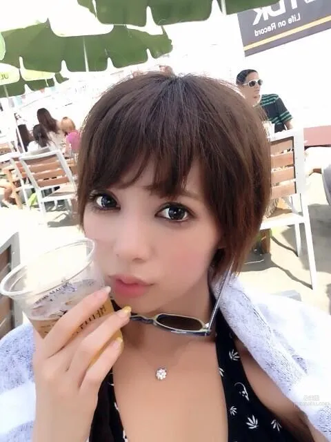 利丽(利麗)- 大眼灵气美女私房照_12