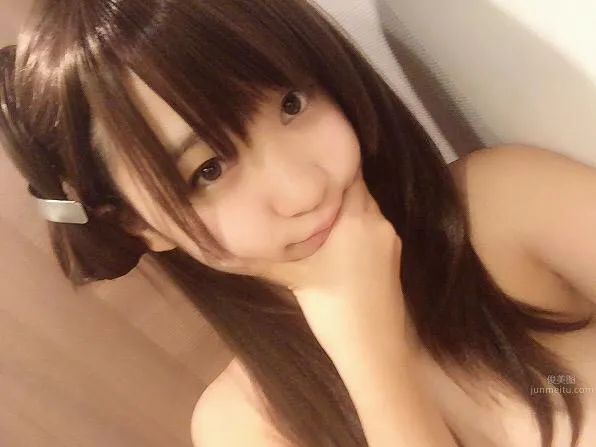 Moe Iori - Playful and Cute Private Shoot photo 5