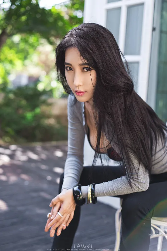 艾敏英(Im Min-Young)- 美豔家居寫真 32