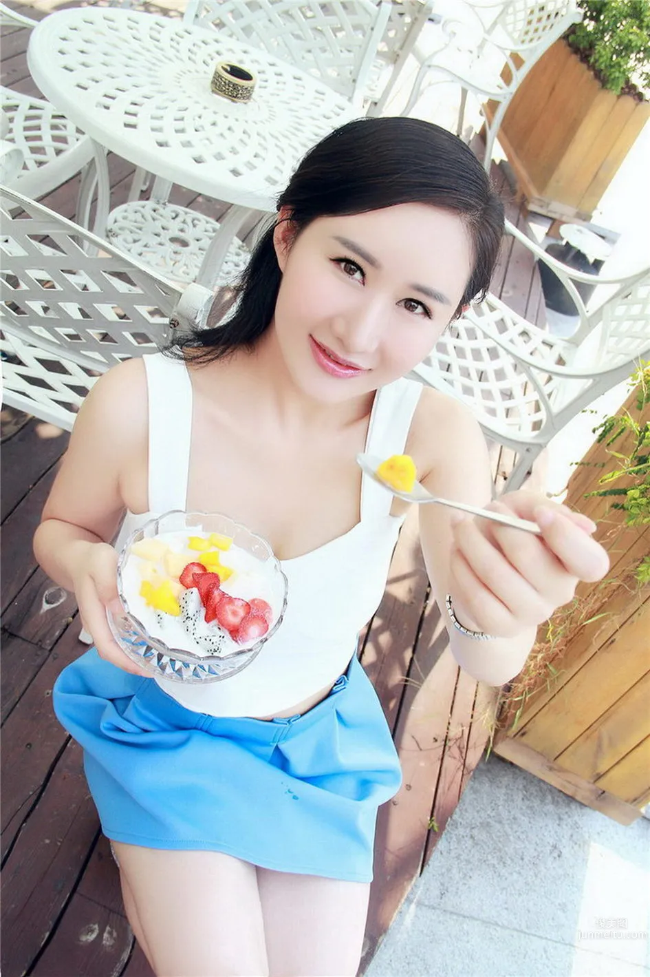 Kong Hanbing, Extraordinary Elegance Car Model Seductive Sexy Photos photo 20