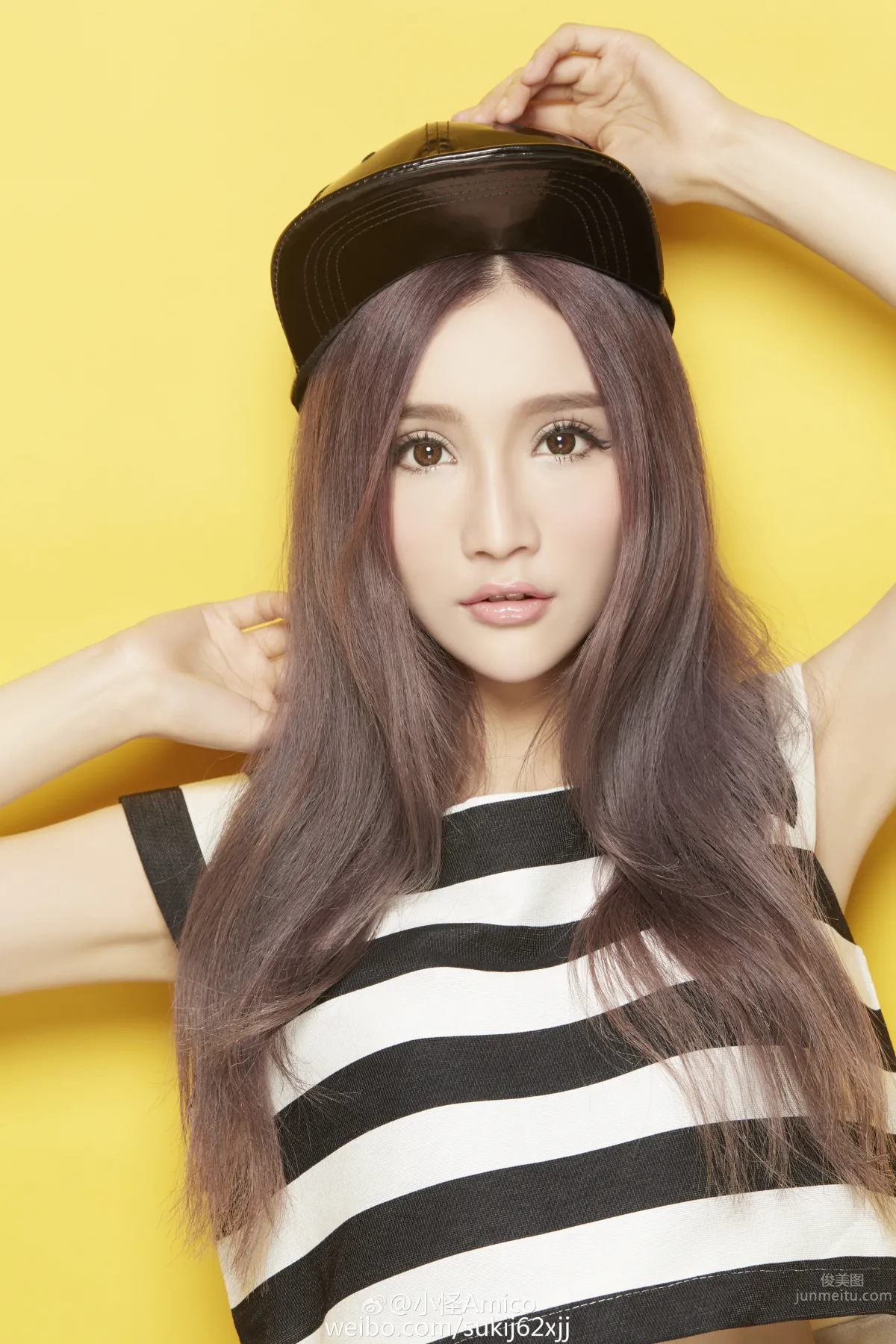 Xiaoguai Amico, Massive Weibo Private Shoot Photos photo 28