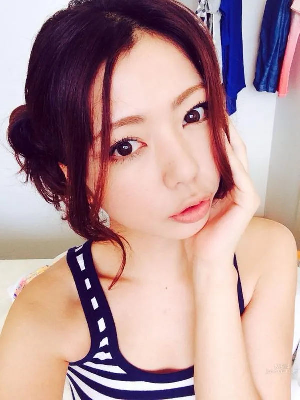 黑木桃子- 冷美人性感私房照 16