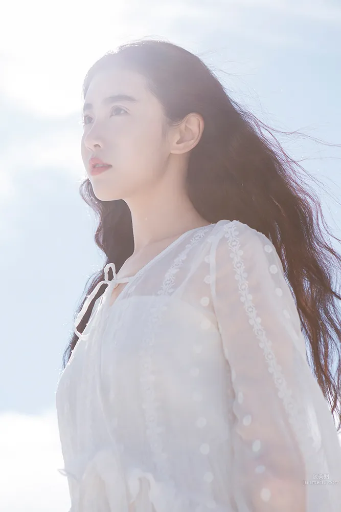 張辛苑- 氣質女神唯美寫真 10