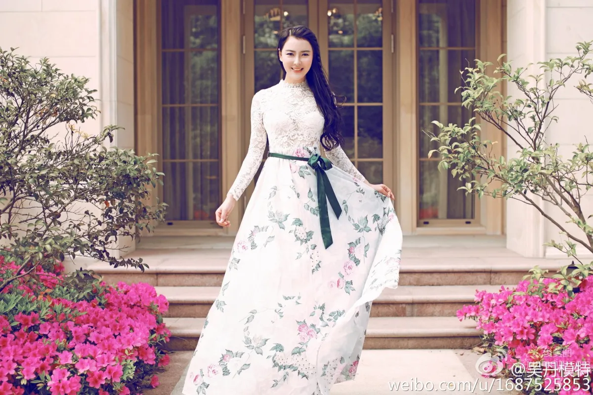 Model Wu Dan, Elegant Beauty Retro Temptation Photo Set photo 24