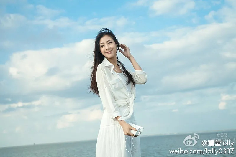 Lolly Zhangying, Super Eye-Catching Elegant Beauty Photos photo 50