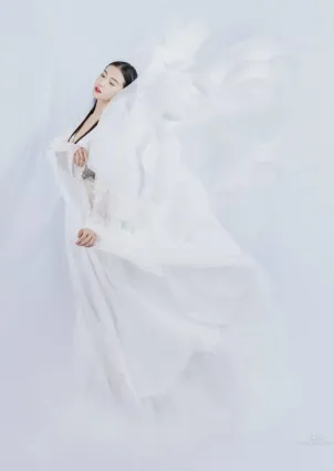張辛苑- 氣質女神唯美寫真