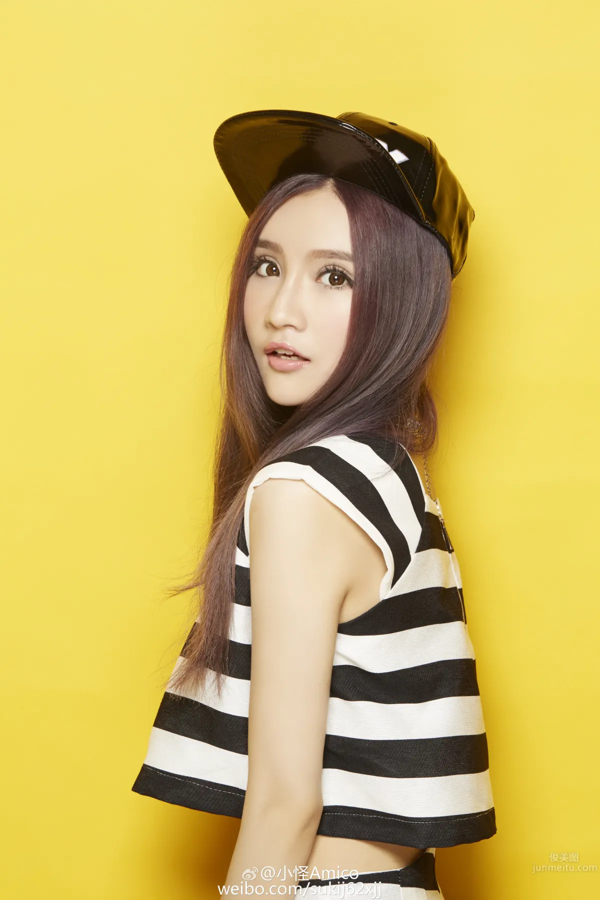 Xiaoguai Amico, Massive Weibo Private Shoot Photos photo 27