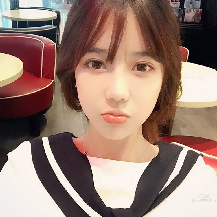 Lee Soo Bin - Super Bust Latest Selfie photo 13