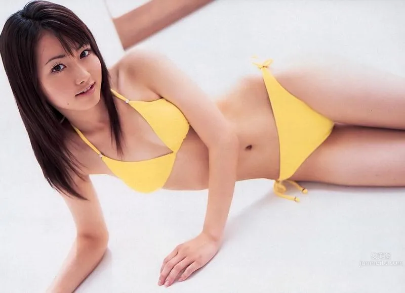 Misaki Momose (Misaki Yasui) - Eye-Catching Bikini Photos photo 24