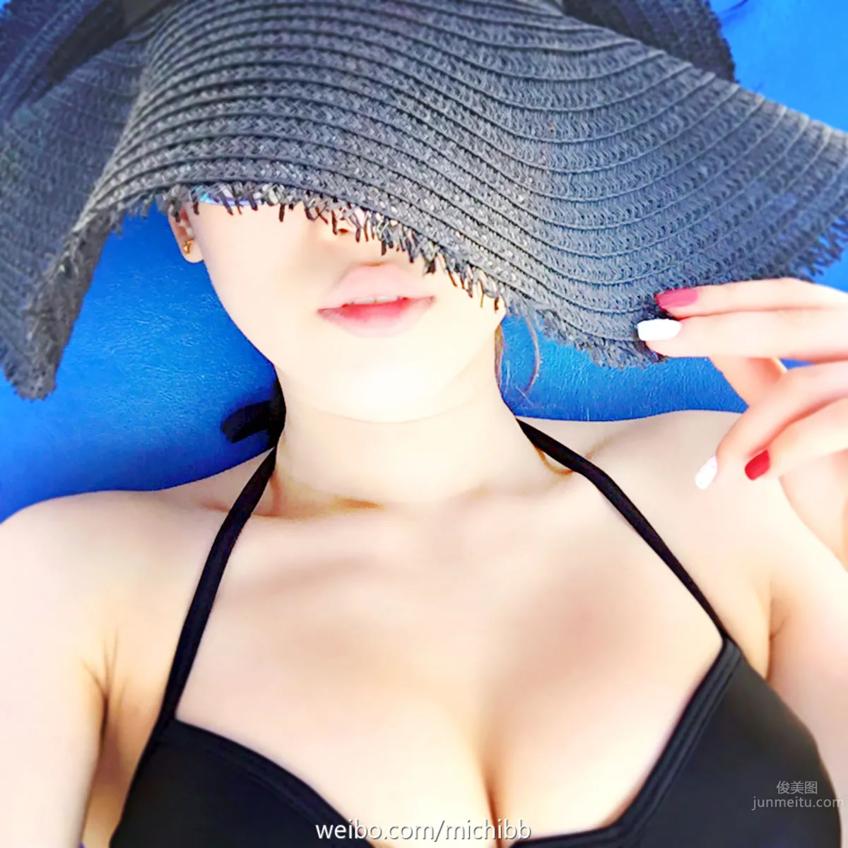 Michi_Ho(何嘉兒)- 微博私房照 4