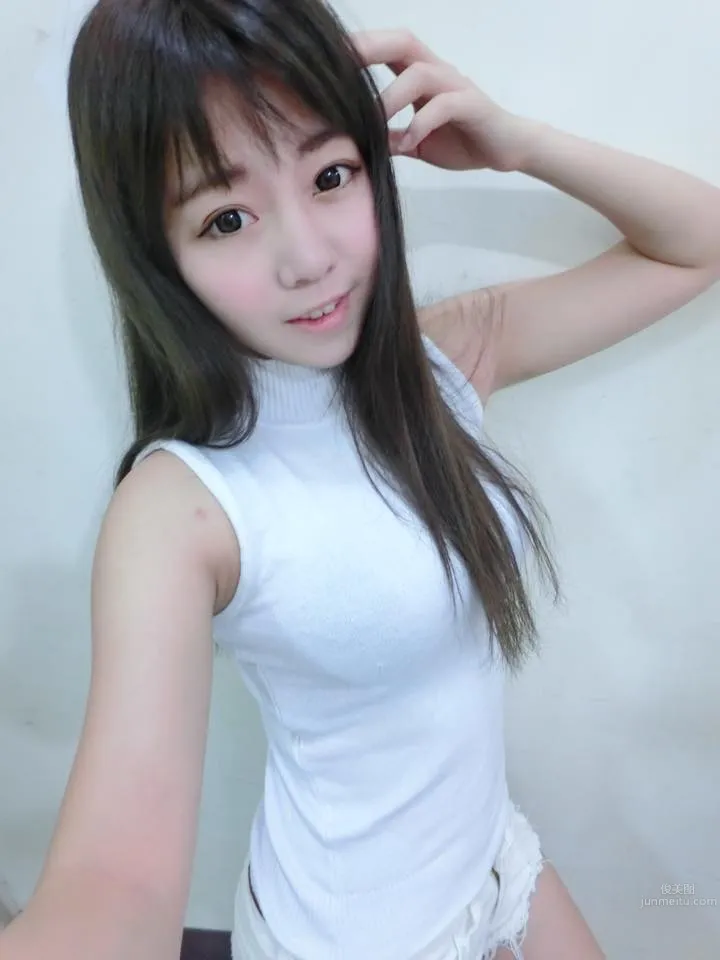 Mimi (Lin Minyi), Charming Electric Eyes and Round Beautiful Breasts photo 8