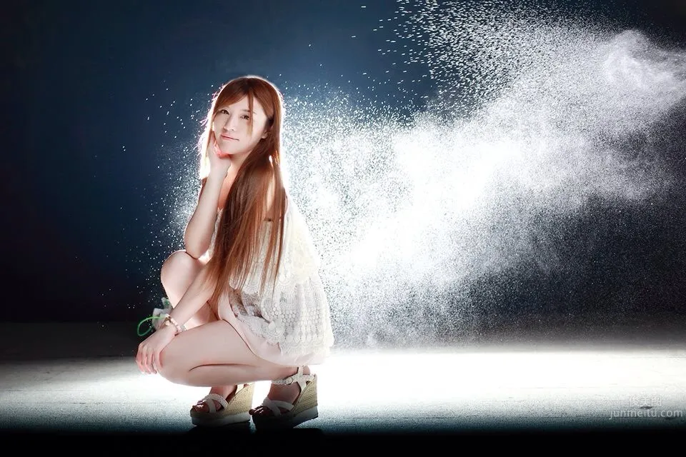 Xie Jiahui, Fair and Sweet Outdoor Model photo 9
