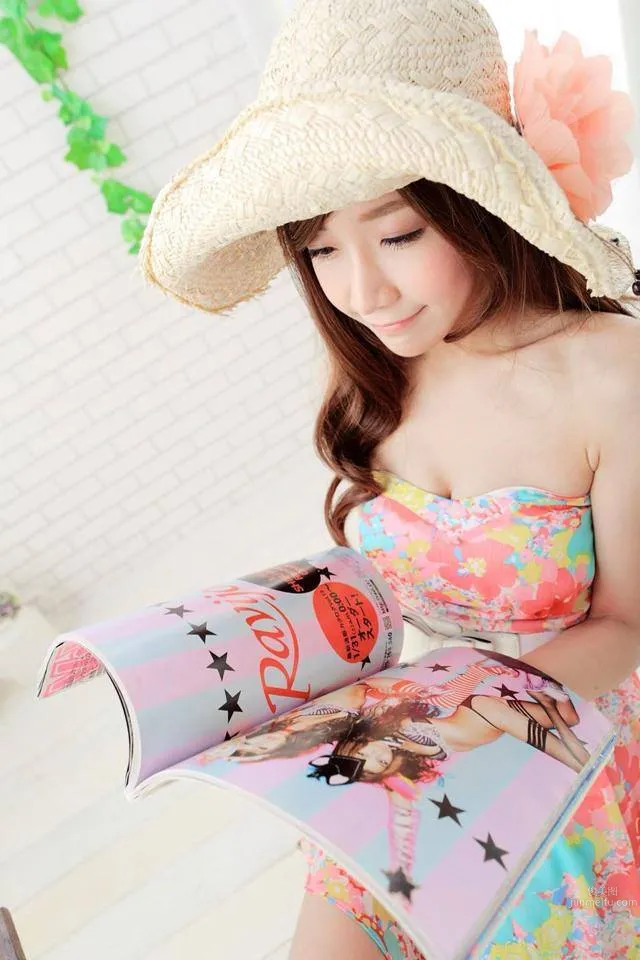 Yu Shiying - Angel Face and Devil Figure photo 14