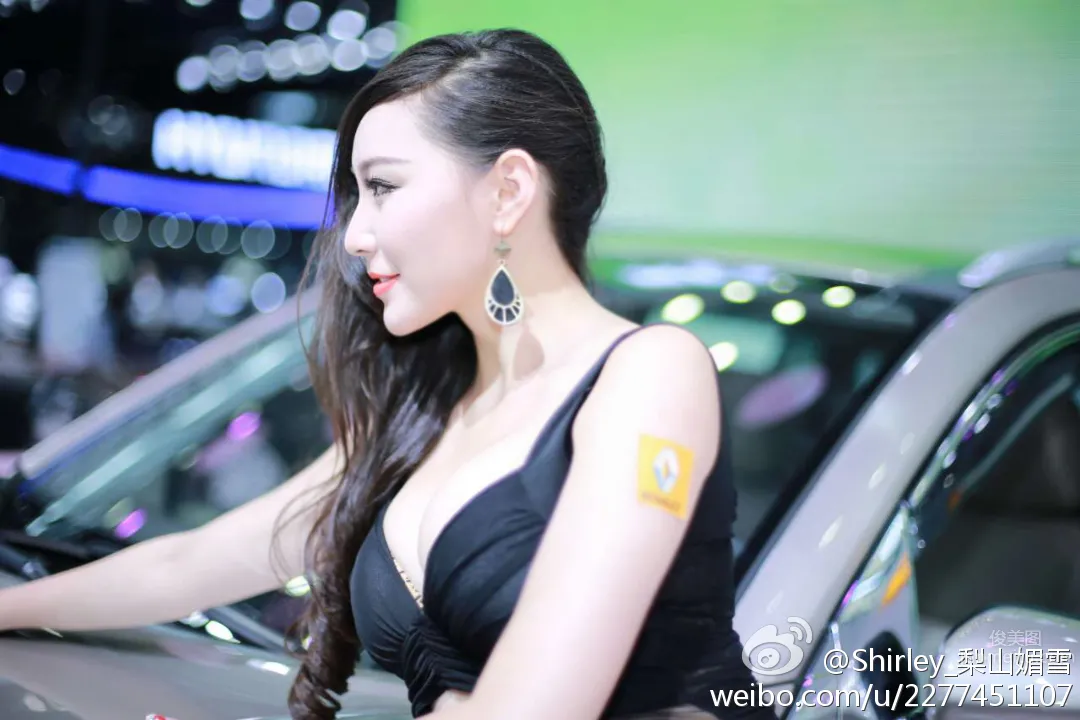 伍曉麗Shirley- 車展妩媚寫真 14