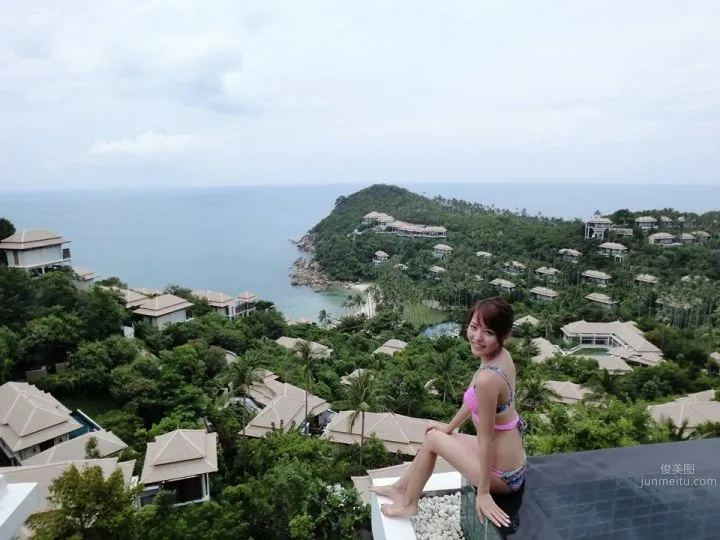 Vivi Tam(譚嘉儀)- 比基尼私房照 3