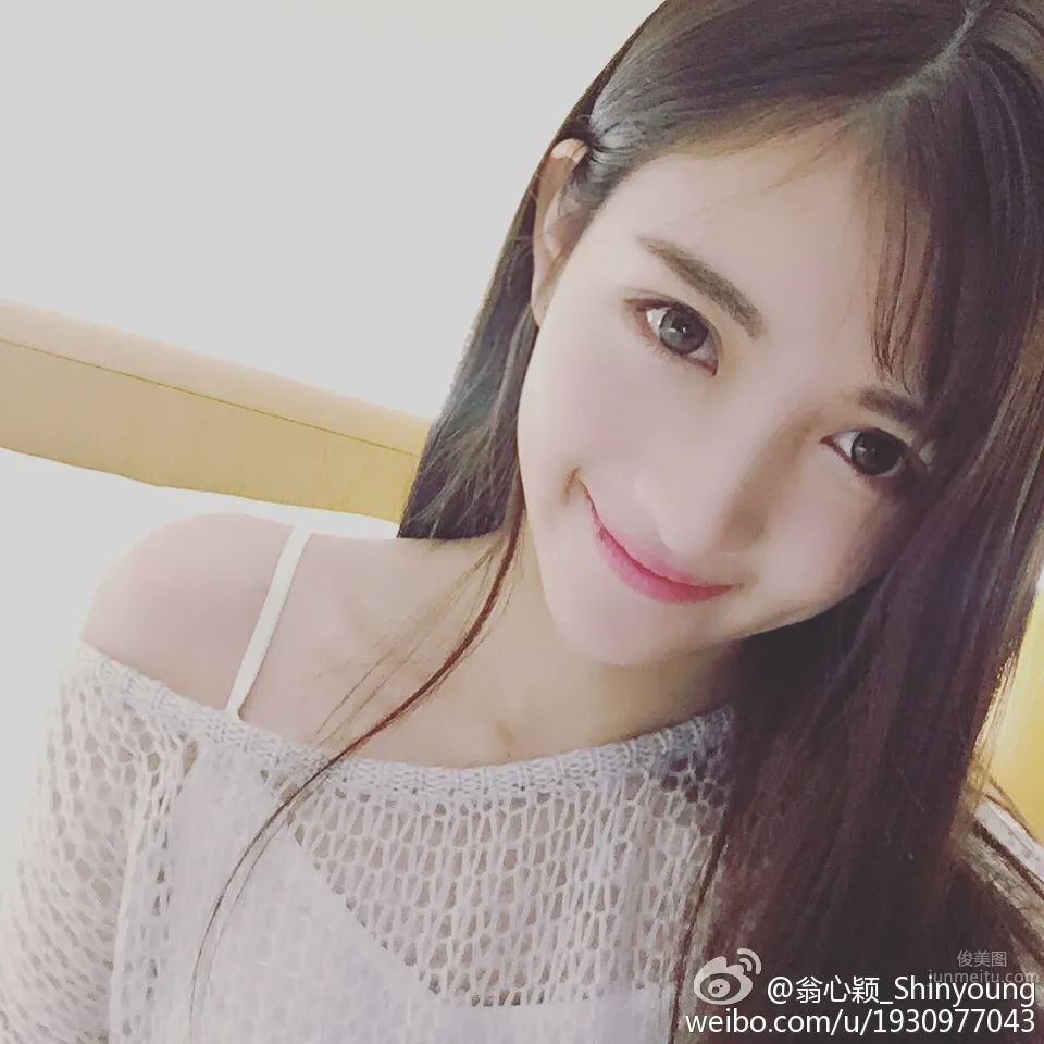 翁心穎Shinyoung- 傳媒校花靈氣私房照 4