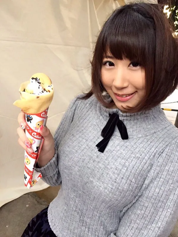 Saki Ono - Popular Voice Actress Playful Private Shoot Photos photo 12