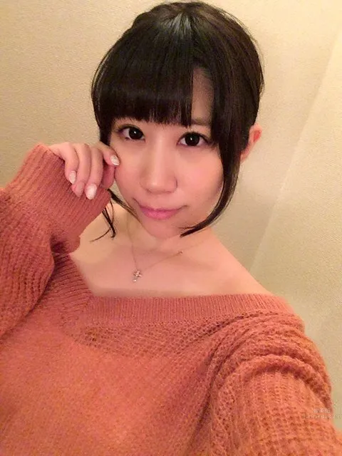 Saki Ono - Popular Voice Actress Playful Private Shoot Photos photo 10