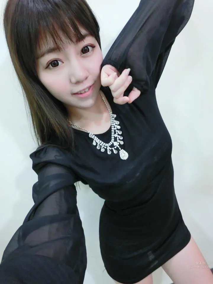 Mimi (Lin Minyi), Charming Electric Eyes and Round Beautiful Breasts photo 11
