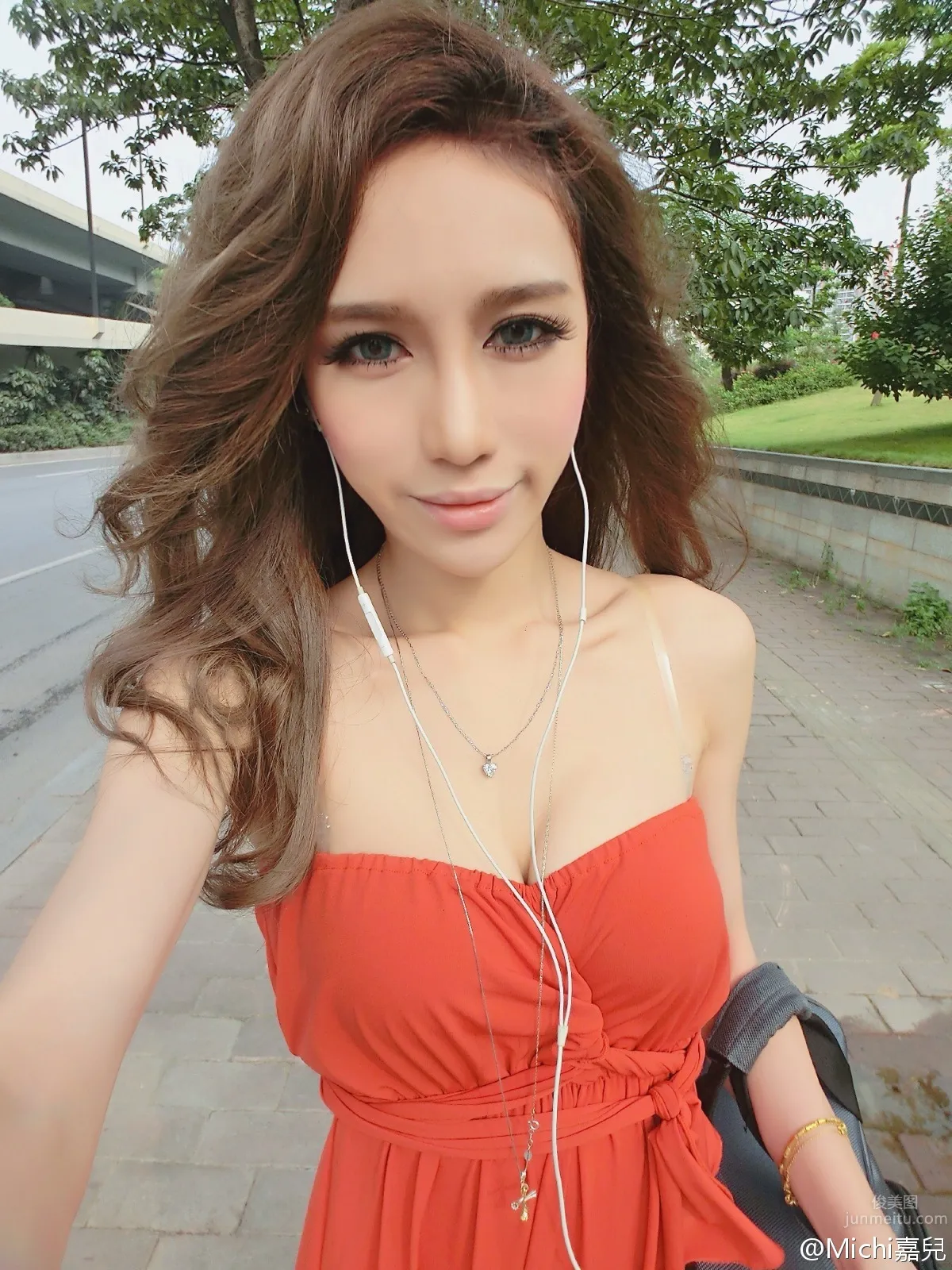 Michi_Ho(何嘉兒)- 微博私房照 23