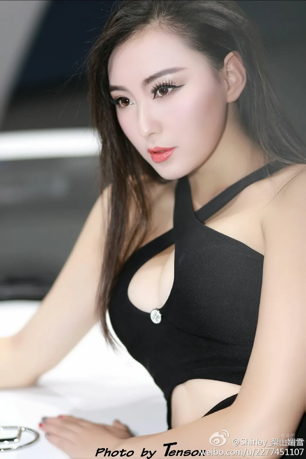 伍曉麗Shirley- 車展妩媚寫真 6